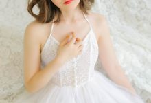 蕾丝美女白纱长裙丰满诱人写真-套图岛