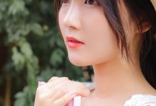 红唇美女萝莉白丝美腿性感户外写真-套图岛