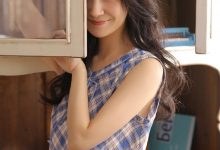 成熟性感美女格子裙写真图片-套图岛