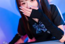 [YITUYU艺图语]2022.06.09 电竞少女 兔子Zzz不吃胡萝卜[21+1P／215MB]-套图岛