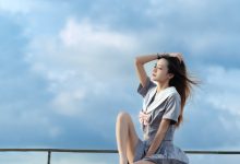 [YITUYU艺图语]2022.06.12 天台纸飞机 兔子Zzz不吃胡萝卜[27+1P／245MB]-套图岛