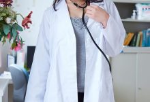 金子智美 曝け出す女医 必撮！まるごと-套图岛