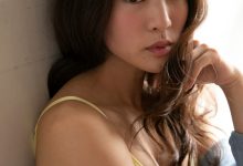 志田友美写真集「アイドルの魂は美脚に宿る」-套图岛