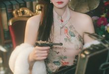 鹿八岁-特工的堕落前篇+剧情版[92P+1V-1.38G]-套图岛