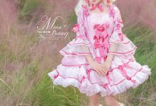 咬一口兔娘(Yiko湿润兔) – 25年01月作品『丝绒粉黛』 小舞蹈[86P+2V-3.61G]-套图岛