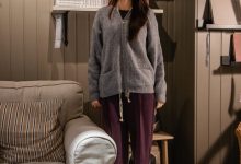 足愉心 NO.016 软软（搭配：灰色线套、紫色长裤、帆布鞋、卡通棉袜、裸足）[110P+2V／10.0GB]-套图岛