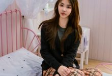 足愉心 NO.032 软软（搭配：黑色外套、黄色格子长裤、毛绒拖鞋、粉色棉袜、裸足）[120P+2V／11.4GB]-套图岛