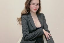 鹿八岁baby –  黑丝OL眼镜娘[20P-36.3M]-套图岛