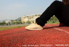 [战前女神] 恋足美腿棉袜女神级摄影套图 017 [84P-228MB]-套图岛