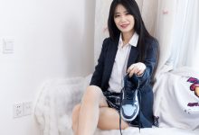 物恋传媒 No.2630 菜菜-皮鞋、薄灰丝、裸足、jk制服 [164P1V-4.01GB]-套图岛